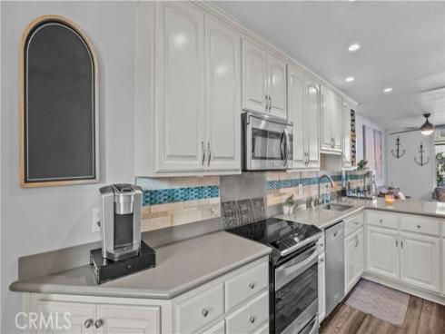 16532 Harbour Lane, Huntington Beach, CA