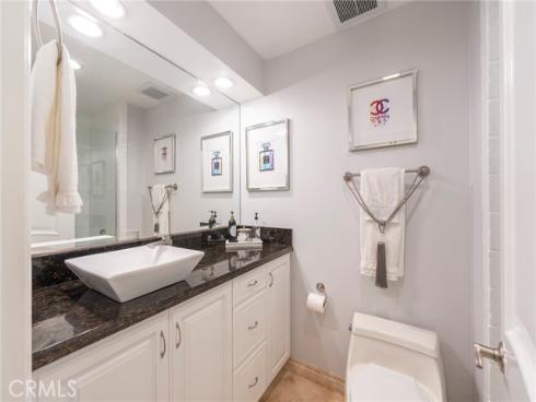 711 Pacific Coast 313 , Huntington Beach, CA