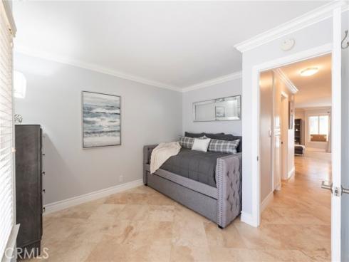 711 Pacific Coast 313 , Huntington Beach, CA