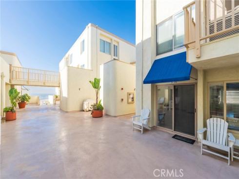 711 Pacific Coast 313 , Huntington Beach, CA