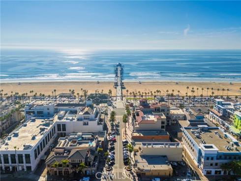 711 Pacific Coast 313 , Huntington Beach, CA