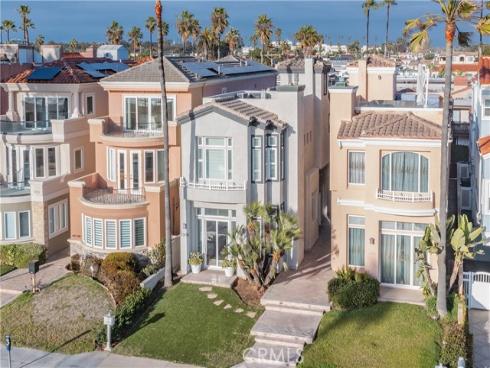 1308 Pacific Coast Highway, Huntington Beach, CA