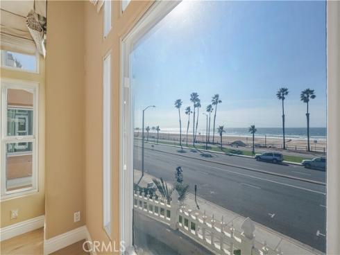 1308 Pacific Coast Highway, Huntington Beach, CA