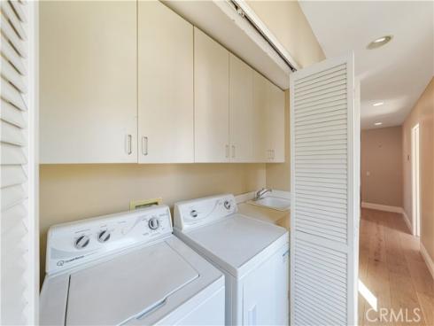 1308 Pacific Coast Highway, Huntington Beach, CA