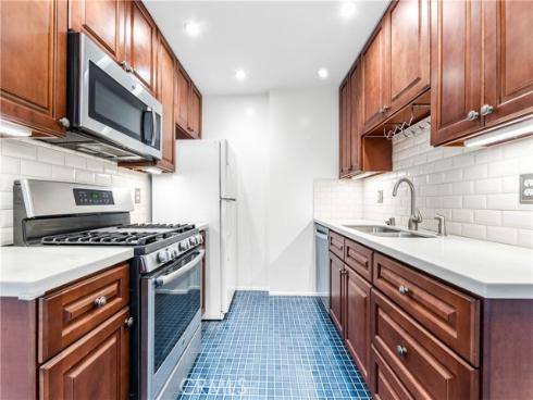 6600 Warner 118 Avenue, Huntington Beach, CA