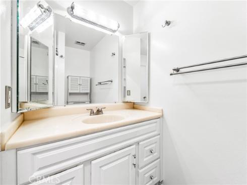 6600 Warner 118 Avenue, Huntington Beach, CA