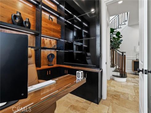 1814 Main Street, Huntington Beach, CA