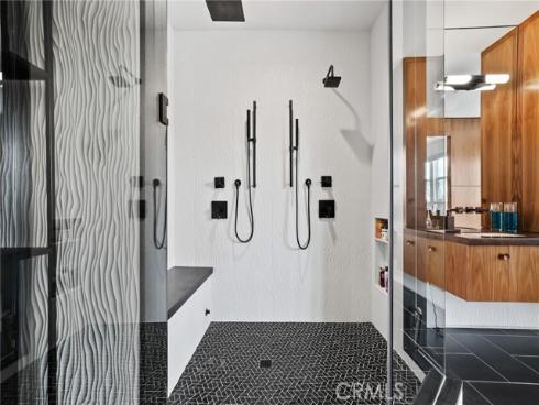 1814 Main Street, Huntington Beach, CA