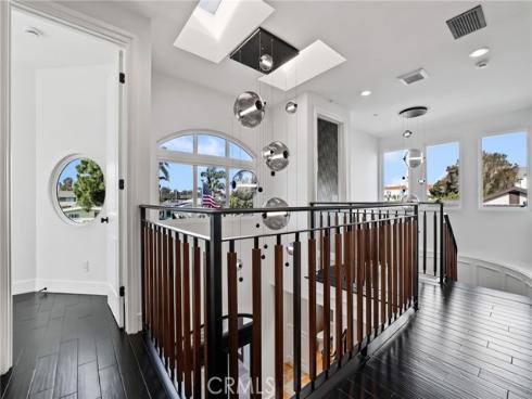 1814 Main Street, Huntington Beach, CA