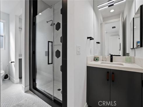 1814 Main Street, Huntington Beach, CA