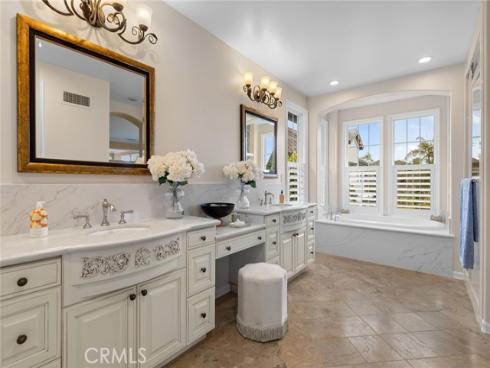 5656 Ocean Terrace Drive, Huntington Beach, CA