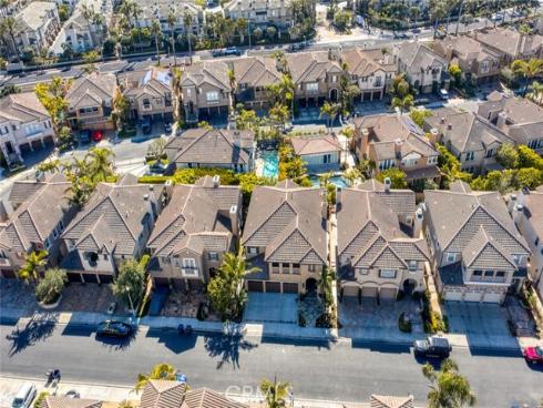 5656 Ocean Terrace Drive, Huntington Beach, CA