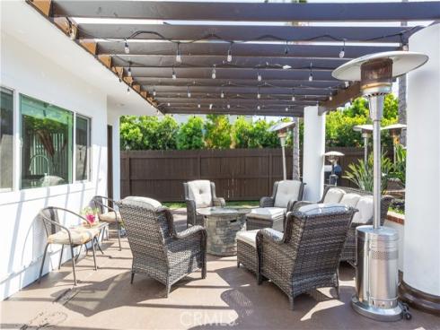 16871 Saybrook Lane, Huntington Beach, CA