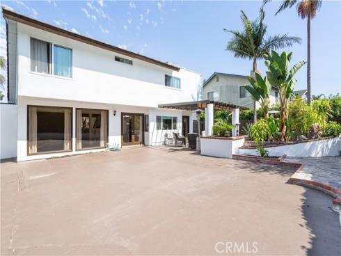 16871 Saybrook Lane, Huntington Beach, CA