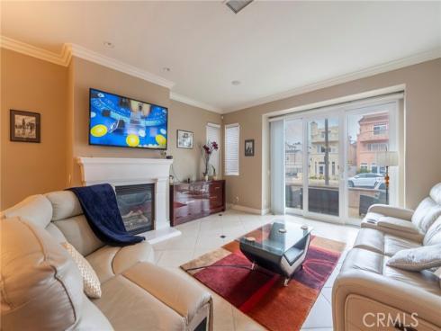 116 11th Street, Huntington Beach, CA