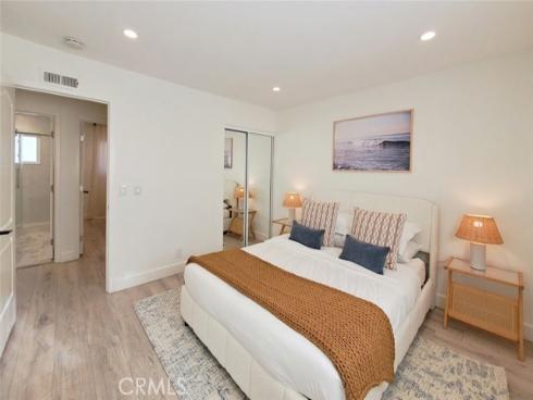 19749 Claremont Lane, Huntington Beach, CA