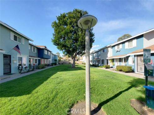 19749 Claremont Lane, Huntington Beach, CA