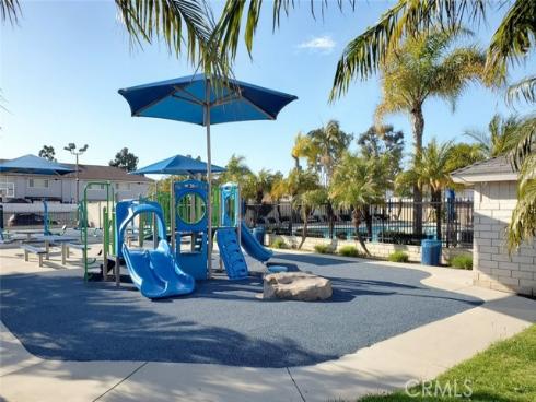 19749 Claremont Lane, Huntington Beach, CA