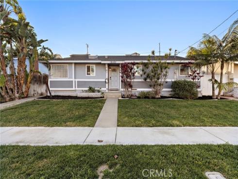 19101  Newland   Street, Huntington Beach, CA