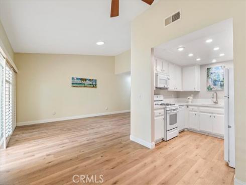 8933 Amador 1316C Circle, Huntington Beach, CA