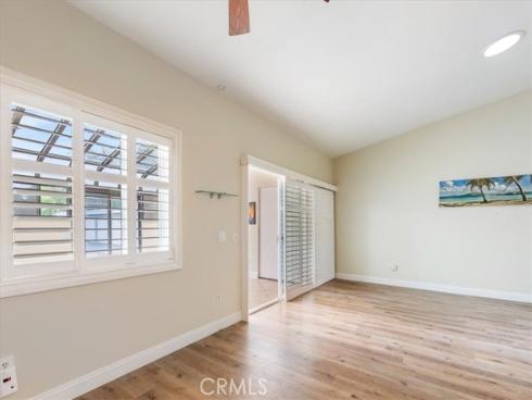 8933 Amador 1316C Circle, Huntington Beach, CA