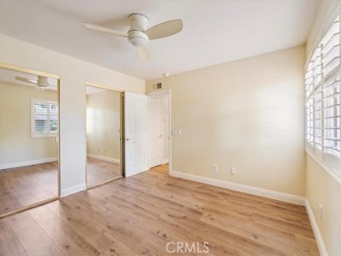 8933 Amador 1316C Circle, Huntington Beach, CA