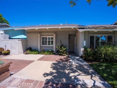 8933 Amador 1316C Circle, Huntington Beach, CA