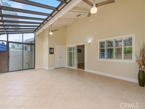 8933 Amador 1316C Circle, Huntington Beach, CA