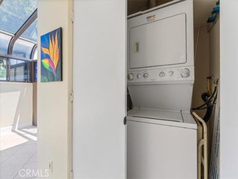 8933 Amador 1316C Circle, Huntington Beach, CA