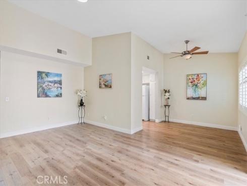 8933 Amador 1316C Circle, Huntington Beach, CA