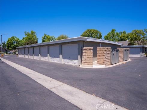 8933 Amador 1316C Circle, Huntington Beach, CA