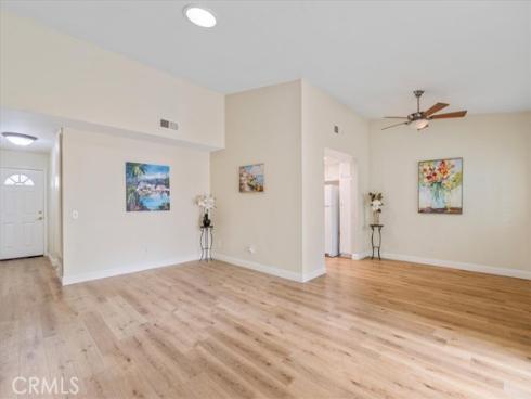 8933 Amador 1316C Circle, Huntington Beach, CA