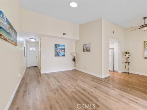 8933 Amador 1316C Circle, Huntington Beach, CA