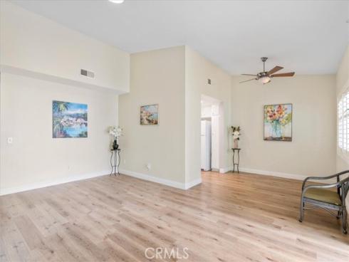 8933 Amador 1316C Circle, Huntington Beach, CA