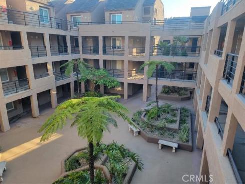 1200 Pacific Coast 301 , Huntington Beach, CA