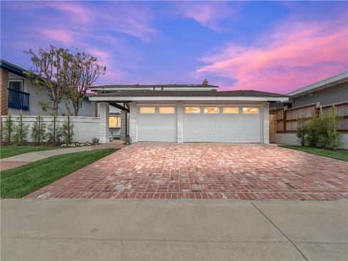 6781 Lawn Haven Drive, Huntington Beach, CA