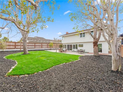 6781 Lawn Haven Drive, Huntington Beach, CA