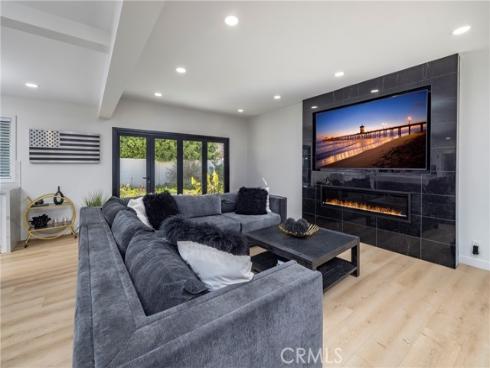 21091 Inferno Lane, Huntington Beach, CA