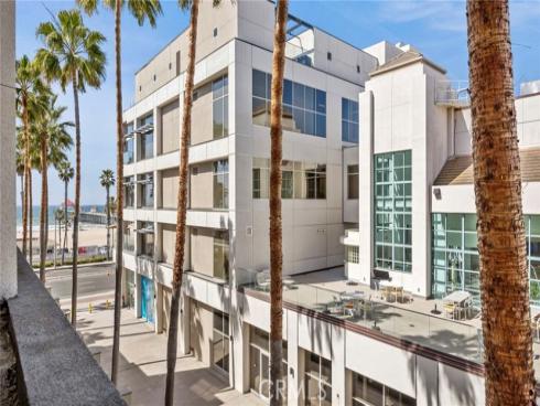 200 Pacific Coast 325 Highway, Huntington Beach, CA