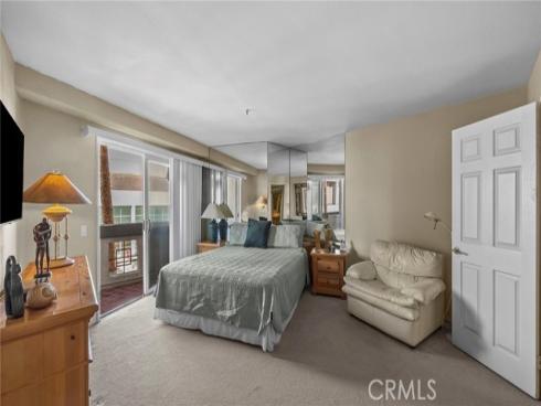 200 Pacific Coast 325 Highway, Huntington Beach, CA