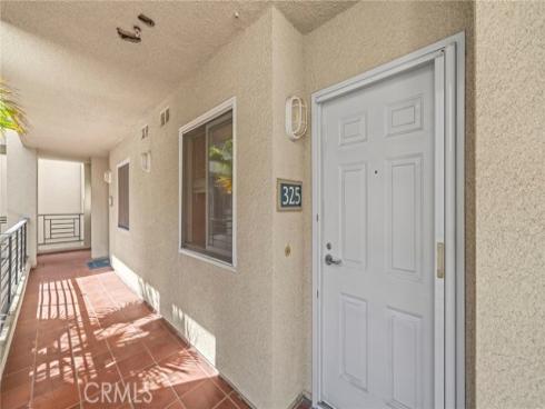 200 Pacific Coast 325 Highway, Huntington Beach, CA