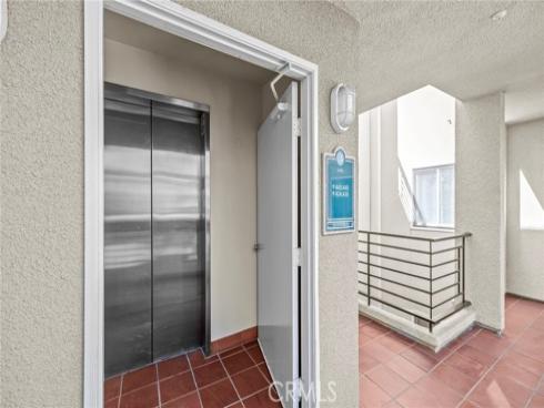 200 Pacific Coast 325 Highway, Huntington Beach, CA