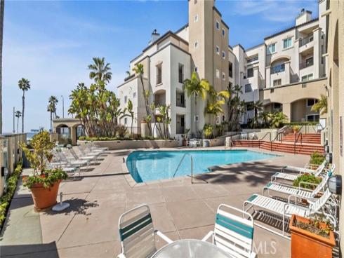 200 Pacific Coast 325 Highway, Huntington Beach, CA