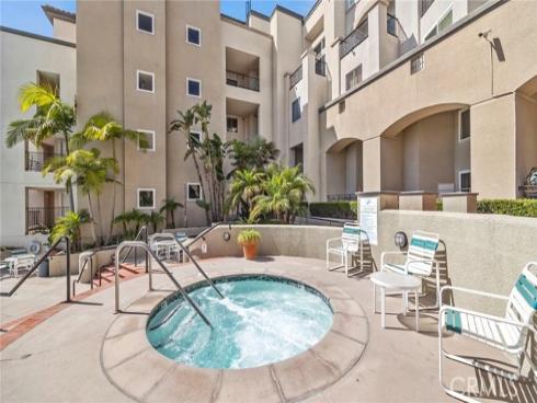 200 Pacific Coast 325 Highway, Huntington Beach, CA