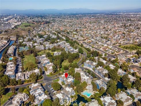 20322 Portview CI203 Circle, Huntington Beach, CA