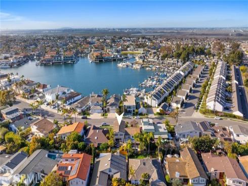 4182 Morning Star Drive, Huntington Beach, CA