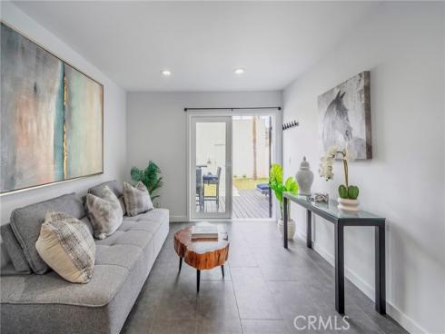 222 Detroit Avenue, Huntington Beach, CA