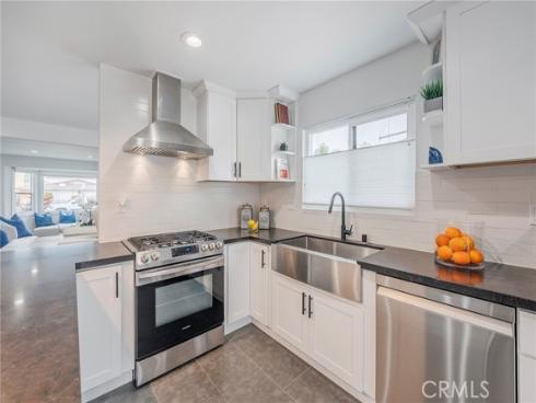 222 Detroit Avenue, Huntington Beach, CA