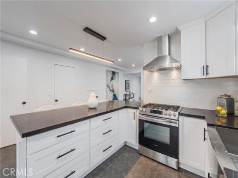 222 Detroit Avenue, Huntington Beach, CA