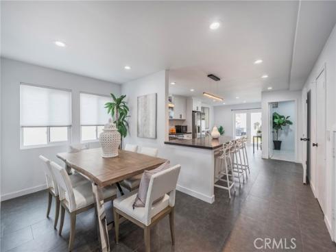 222 Detroit Avenue, Huntington Beach, CA